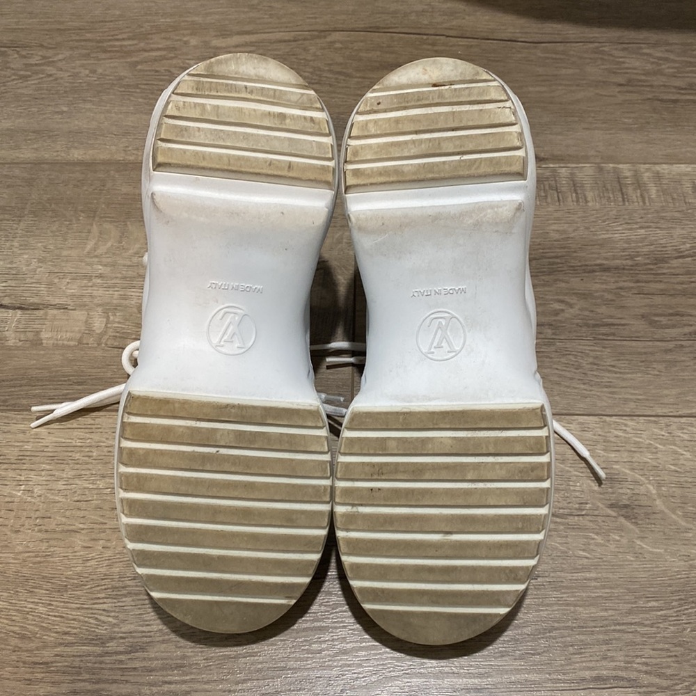 Louis Vuitton Low Top Chunky Sneakers - Picture 5 of 8
